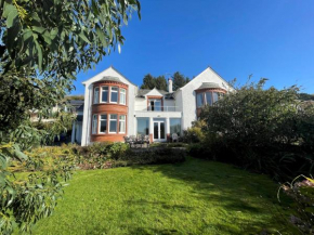 Beautiful 4BR Period Home With Spectacular Views